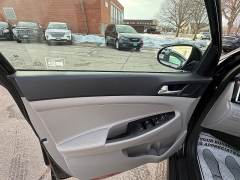 Used 2021  Hyundai Tucson SE FWD at Capitol Car Credit near Rantoul&comma; IL