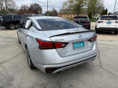 Used 2023  Nissan Altima 2&period;5 SL Sedan at Capitol Car Credit near Rantoul&comma; IL