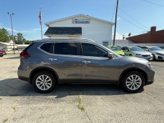 Used 2018  Nissan Rogue 4d SUV FWD SV at Capitol Car Credit near Rantoul&comma; IL