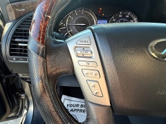 Used 2017  INFINITI QX80 4d SUV AWD at Capitol Car Credit near Rantoul, IL