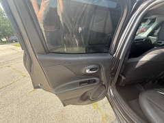 Used 2020  Jeep Renegade 4d SUV FWD Latitude Altitude at Capitol Car Credit near Rantoul&comma; IL