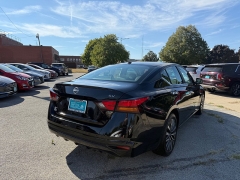 Used 2024  Nissan Altima 2.5 SV Sedan at Capitol Car Credit near Rantoul, IL