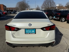 Used 2020  Nissan Altima 4d Sedan FWD 2&period;5L SR at Capitol Car Credit near Rantoul&comma; IL