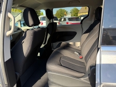 Used 2021  Chrysler Voyager L FWD at Capitol Car Credit near Rantoul, IL