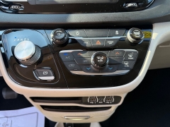 Used 2021  Chrysler Voyager L FWD at Capitol Car Credit near Rantoul, IL