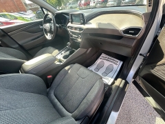 Used 2020  Hyundai Santa Fe 4d SUV AWD SEL 2&period;4L at Capitol Car Credit near Rantoul&comma; IL