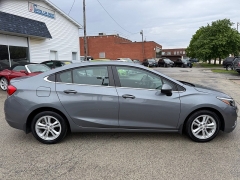 Used 2018  Chevrolet Cruze 4d Sedan LT Auto at Capitol Car Credit near Rantoul&comma; IL