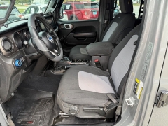 Used 2020  Jeep Wrangler Unlimited 4d SUV 4WD Sport at Capitol Car Credit near Rantoul&comma; IL