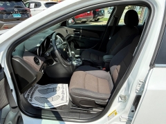 Used 2015  Chevrolet Cruze 4d Sedan LT w&sol;1LT Auto at Capitol Car Credit near Rantoul&comma; IL