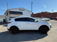 Used 2020  Kia Sportage 4d SUV AWD LX w&sol;Popular Pkg at Capitol Car Credit near Rantoul&comma; IL