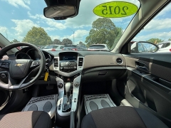 Used 2015  Chevrolet Cruze 4d Sedan LT w&sol;1LT Auto at Capitol Car Credit near Rantoul&comma; IL