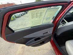 Used 2024  Hyundai Elantra Limited IVT at Capitol Car Credit near Rantoul&comma; IL