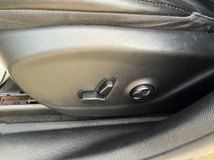 Used 2019  Jeep Cherokee 4d SUV 4WD Latitude Plus 2&period;4L at Capitol Car Credit near Rantoul&comma; IL