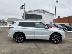 Used 2022  Mitsubishi Outlander SEL Special Edition FWD at Capitol Car Credit near Rantoul&comma; IL