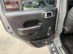 Used 2020  Jeep Wrangler Unlimited 4d SUV 4WD Sport at Capitol Car Credit near Rantoul&comma; IL