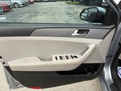 Used 2016 Hyundai Sonata 4d Sedan SE at Capitol Car Credit near Rantoul, IL