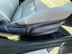 Used 2017  Hyundai Elantra 4d Sedan SE Auto at Capitol Car Credit near Rantoul, IL