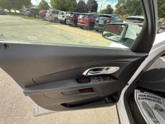 Used 2017  Chevrolet Equinox 4d SUV FWD LT at Capitol Car Credit near Rantoul&comma; IL