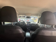 Used 2020  Jeep Renegade 4d SUV FWD Latitude Altitude at Capitol Car Credit near Rantoul&comma; IL