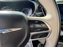 Used 2017  Chrysler Pacifica 4d Wagon Limited at Capitol Car Credit near Rantoul&comma; IL