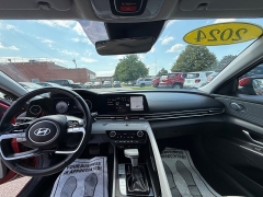 Used 2024  Hyundai Elantra Limited IVT at Capitol Car Credit near Rantoul&comma; IL