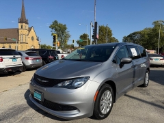 Used 2021  Chrysler Voyager L FWD at Capitol Car Credit near Rantoul, IL