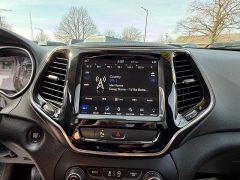 Used 2019  Jeep Cherokee 4d SUV 4WD Limited 3&period;2L at Capitol Car Credit near Rantoul&comma; IL