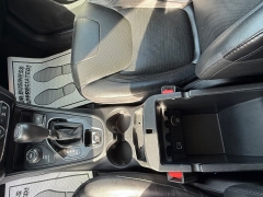 Used 2019  Jeep Cherokee 4d SUV 4WD Limited 3&period;2L at Capitol Car Credit near Rantoul&comma; IL