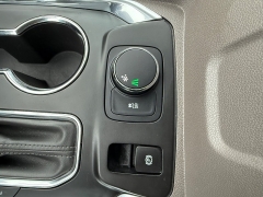 Used 2019  Chevrolet Traverse 4d SUV FWD LT Cloth w/1LT at Capitol Car Credit near Rantoul, IL