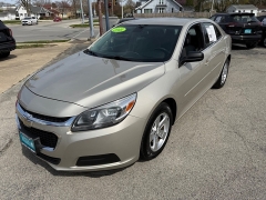 Used 2015 Chevrolet Malibu 4d Sedan LS w/1FL at Capitol Car Credit near Rantoul, IL
