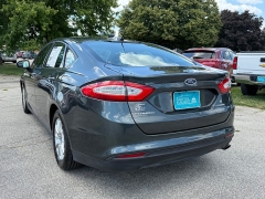 Used 2016 Ford Fusion 4d Sedan S at Capitol Car Credit near Rantoul, IL