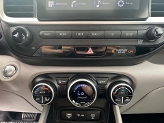 Used 2024  Hyundai Venue SEL IVT at Capitol Car Credit near Rantoul&comma; IL