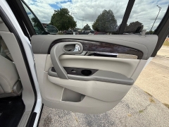 Used 2017  Buick Enclave 4d SUV AWD Premium at Capitol Car Credit near Rantoul, IL