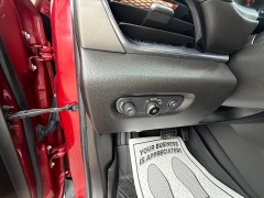 Used 2018  Chevrolet Traverse 4d SUV FWD LT Cloth w&sol;1LT at Capitol Car Credit near Rantoul&comma; IL