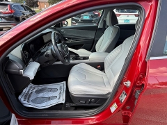 Used 2024  Hyundai Elantra Limited IVT at Capitol Car Credit near Rantoul&comma; IL