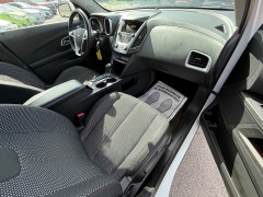 Used 2017  Chevrolet Equinox 4d SUV FWD LT at Capitol Car Credit near Rantoul&comma; IL