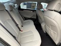 Used 2016 Hyundai Sonata 4d Sedan SE at Capitol Car Credit near Rantoul, IL