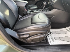 Used 2019  Jeep Cherokee 4d SUV 4WD Latitude Plus 2&period;4L at Capitol Car Credit near Rantoul&comma; IL