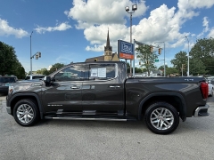 Used 2020 GMC Sierra 1500 4WD Crew Cab SLT at Capitol Car Credit near Rantoul, IL