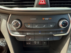 Used 2019 Hyundai Santa Fe 4d SUV FWD SEL 2.4L at Capitol Car Credit near Rantoul, IL