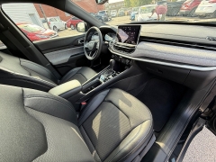 Used 2024  Jeep Compass Latitude 4x4 at Capitol Car Credit near Rantoul, IL