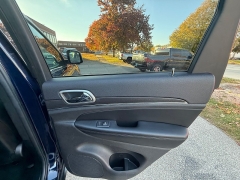 Used 2018  Jeep Grand Cherokee 4d SUV 4WD Limited V6 at Capitol Car Credit near Rantoul, IL