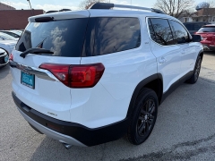 Used 2018 GMC Acadia 4d SUV AWD SLT-1 at Capitol Car Credit near Rantoul, IL