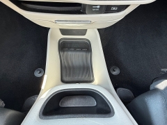 Used 2022  Chrysler Pacifica Touring L FWD at Capitol Car Credit near Rantoul, IL