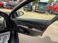 Used 2016  Chevrolet Cruze Limited 4d Sedan LT w&sol;1LT Auto at Capitol Car Credit near Rantoul&comma; IL