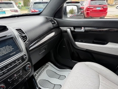 Used 2014  Kia Sorento 4d SUV AWD SX Limited at Capitol Car Credit near Rantoul&comma; IL