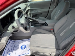 Used 2023 Hyundai Elantra SEL IVT at Capitol Car Credit near Rantoul, IL