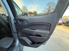 Used 2018  GMC Canyon 4WD Crew Cab SLT at Capitol Car Credit near Rantoul, IL