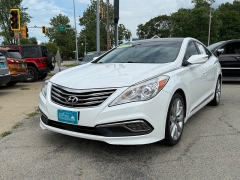 Used 2017 Hyundai Azera 4d Sedan Limited at Capitol Car Credit near Rantoul, IL