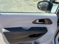 Used 2021  Chrysler Voyager L FWD at Capitol Car Credit near Rantoul, IL